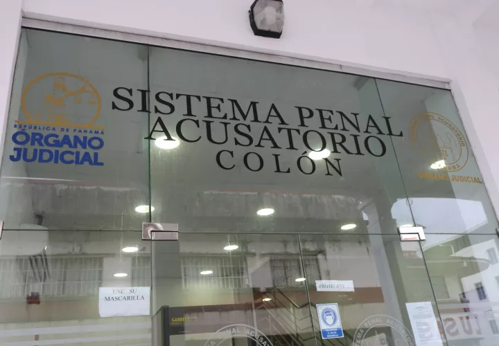 El agresor le entregó dinero para que se quedara callada después de cometido el acto sexual.