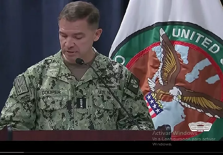 En una rueda de prensa el comandante del Centcom (Comando Central), el almirante Brad Cooper, en Tampa (Florida) rindió un informe de los avances en la guerra en Irán. Foto. Cetcom