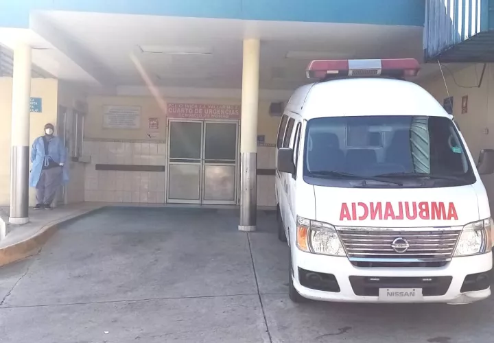 La víctima falleció en el cuarto de urgencia de la policlínica JJ Vallarno.  /  Foto: Archivo
