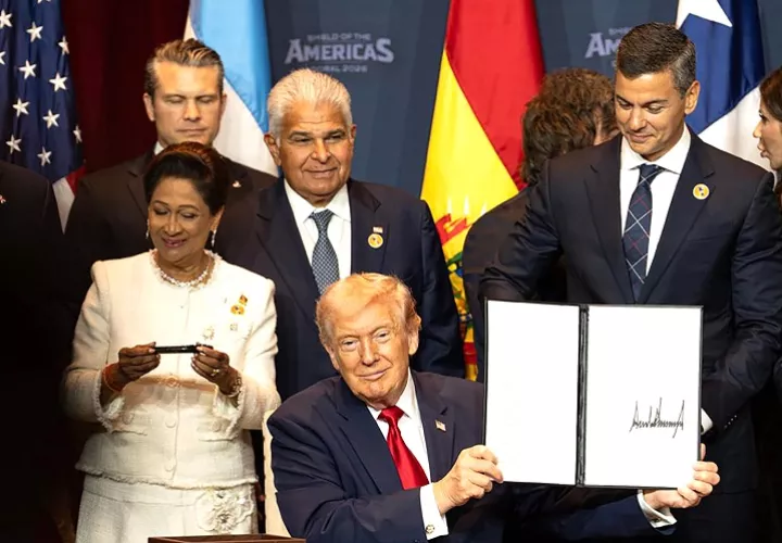 Donald Trump, prometió que atacará las redes del narcotráfico incluso "con más intensidad" de la que tuvo la campaña contra supuestas lanchas cargadas con drogas en el Caribe. Foto. EFE