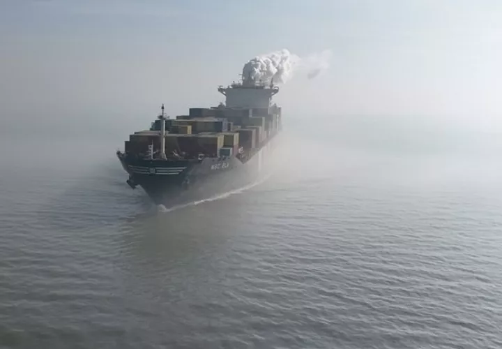 el secretario de Energía, Chris Wright, quien prometió que el acompañamiento militar estadounidense por el paso estratégico de petróleo y gas tendrá lugar "pronto". Foto. EFE