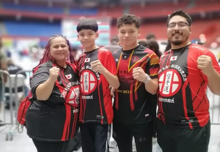 Sensei Kathia De Gracia, Rubén Torres, Edgardo Torres y Sensei Miguel Ángel Villamil. Foto: Cortesía