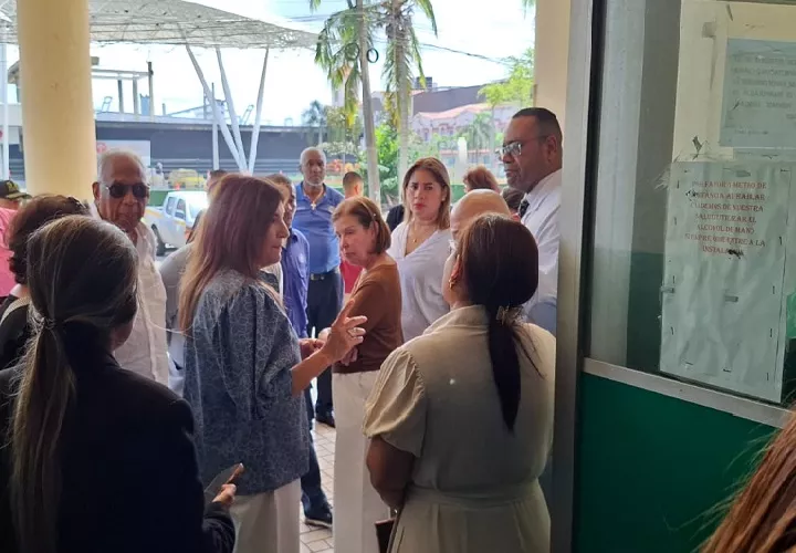 La Primera Dama de la República, Maricel de Mulino, recorrió las instalaciones del antiguo hospital Dr, Manuel Amador Guerrero