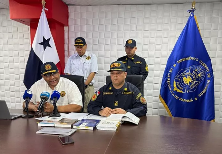 El Cuerpo de Bomberos informó sobre las diligencias en conferencia de prensa. / Foto: BCBRP