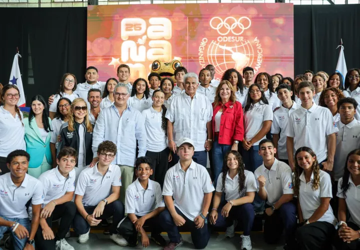 El acto simboliza la llegada de la llama del Sur, que recorrerá todo el país antes de la inauguración oficial.