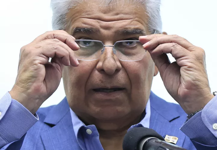 El presidente José Raúl Mulino realizó un recorrido por el puerto de Balboa. 