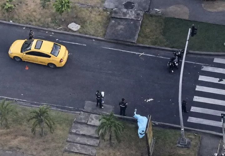 La víctima falleció de forma instantánea.  / Captura de video: TraficoCpanama / IA