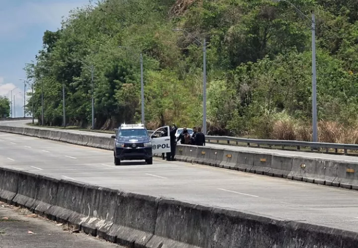 El sospechoso intentó escapar, pero fue aprehendido en el Corredor Norte.  /  Foto: 247noticiaspanama 