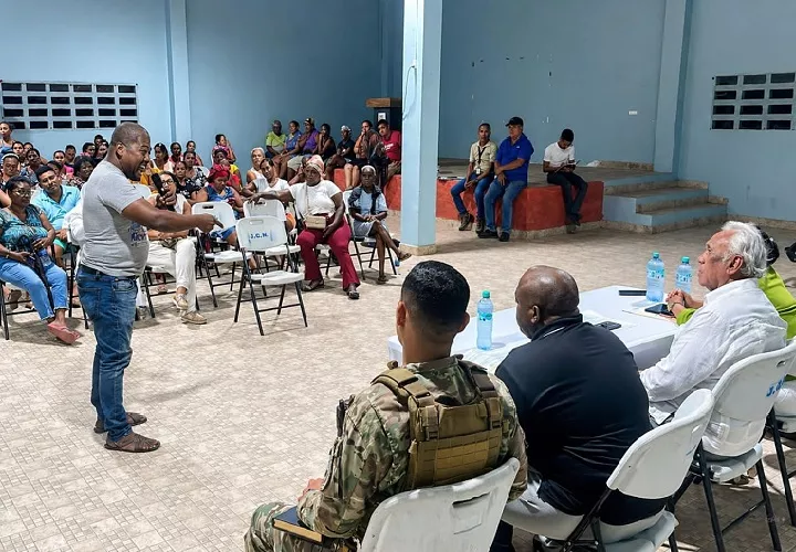 Las autoridades indicaron que evaluarán las solicitudes y trabajarán en un plan de acción, lo que calificaron como una respuesta directa a la presión ejercida por la comunidad. Foto. Cortesía