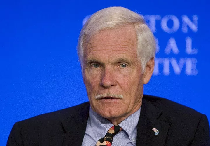 Nacido en 1938 en Cincinnati, Ted Turner revolucionó el panorama informativo mundial con el lanzamiento, en 1980, del primer canal de noticias las 24 horas. Foto. EFE