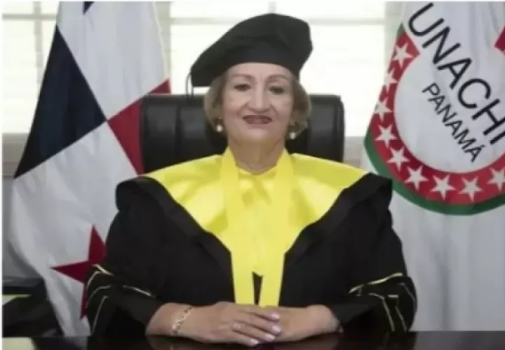 La supuesta renuncia de la rectora Etelvina de Bonagas es falsam dicen desde la Unachi- 