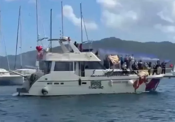 La Flotilla está compuesta por 54 embarcaciones, con más de 500 activistas de unas 45 nacionalidades diferentes a bordo. @gbsumudflotilla