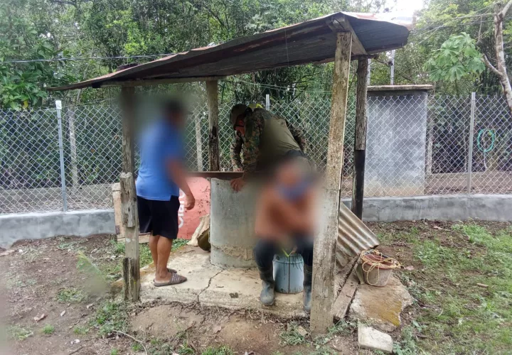 El menor fue trasladado al cuarto de urgencias del Hospital Dionisio Arrocha, en Puerto Armuelles.  /  Fot Senafront