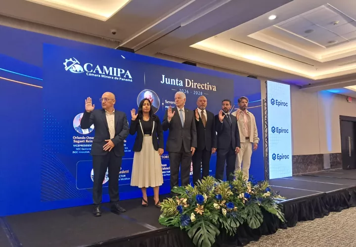 Juramentación de la nueva Junta Directiva de la Cámara Minera de Panamá. Foto: MC