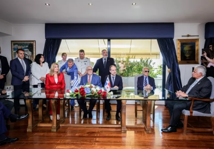El acuerdo permitirá reclutar personal calificado para trabajar a bordo de estas embarcaciones y desarrollar programas de formación para cadetes y oficiales.