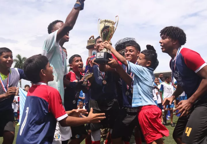 En la fase final participaron 180 jugadores, quienes mostraron el talento y la disciplina adquiridos a lo largo del campeonato.