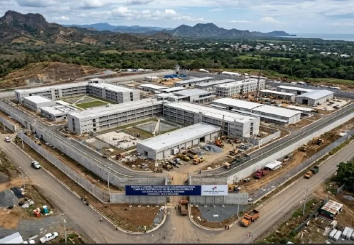 El proyecto responde a la necesidad de mitigar el hacinamiento en las provincias centrales (Coclé, Herrera, Los Santos y Veraguas), donde la población penal actual supera significativamente la capacidad instalada. Foto: Ilustrativa IA