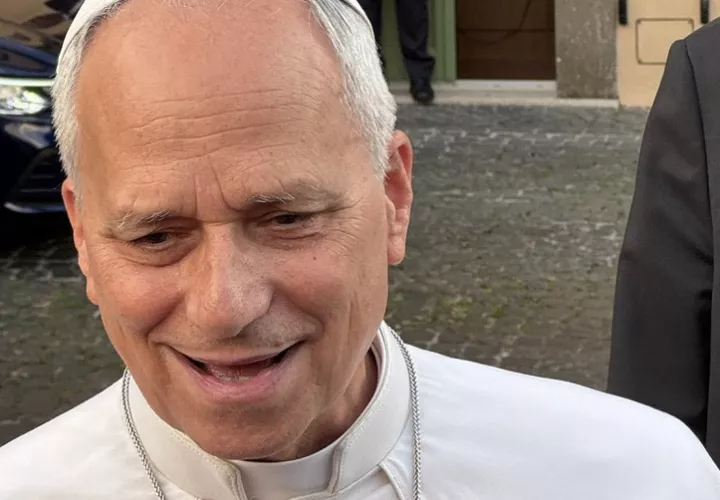 El papa León XIV, instó a eliminar las armas nucleares "buscando el bien de todos los pueblos, buscando soluciones a los problemas, incluidos los económicos y sociales, que se han generado en este caso". Foto. EFE
