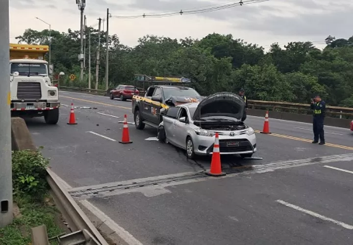 El vehículo iba haciendo ferri hacia Panamá Oeste.  /  Foto: Alexander Santamaría