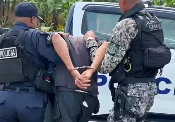 El capturado, cuya identidad no fue revelada oficialmente, fue puesto a órdenes de las autoridades competentes.  /  Imagen: PN