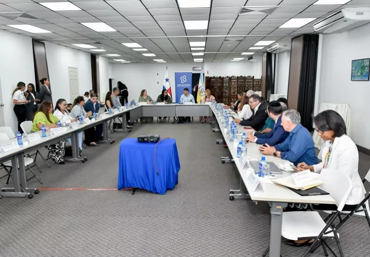 Se concretó la interfaz entre el sistema DMCE de la Zona Libre de Colón y el Sistema Integrado de Gestión Aduanera (SIGA) de Aduanas. Foto. Cortesía