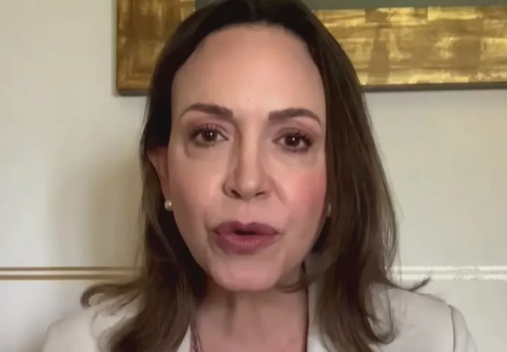 La líder opositora venezolana María Corina Machado aseguró este miércoles que va a volver "ahora" a Venezuela y pidió ayuda a Europa para una reconstrucción de su país que sea "también institucional y democrática", porque los terremotos que lo han sacudido "evidenciaron la corrupción del régimen". EFE