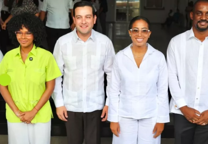 Calidonia marca un precedente en sus relaciones internacionales al convertirse en el primer corregimiento del país en recibir oficialmente al jefe de la misión diplomática de Estados Unidos, Kevin Marino en una actividad orientada a estrechar la cooperación entre ambas partes y respaldar proyectos de beneficio para la comunidad.