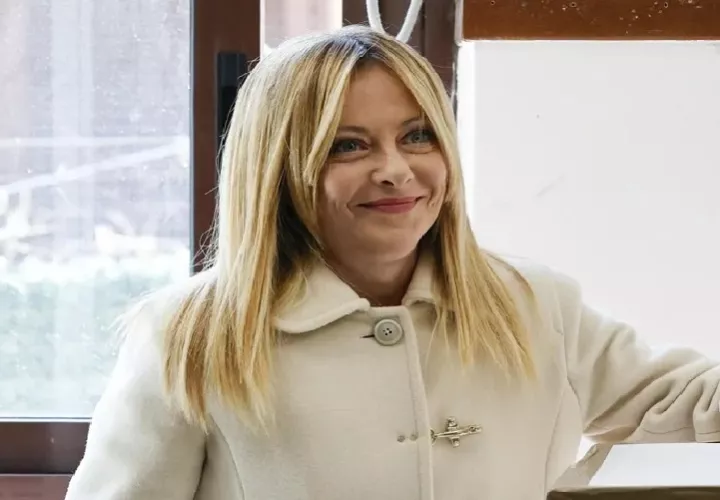 La primera ministra italiana, Giorgia Meloni, dijo  que el Gobierno quiere intensificar la mano dura contra las bandas juveniles, conocidas como 'Maranza'. Foto. EFE