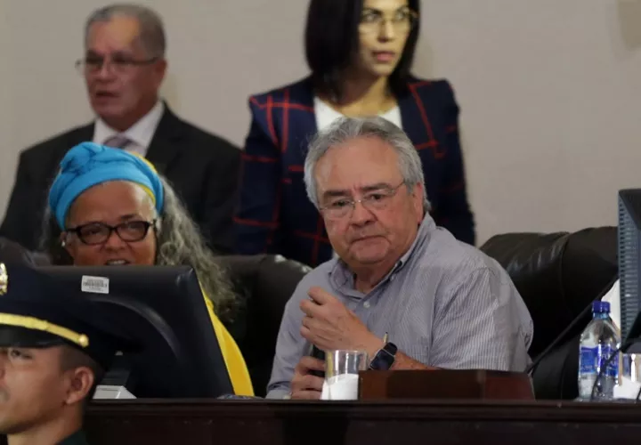 La propuesta de reforma constitucional para ampliar el período presidencial fue presentada nueve días después de que Ortega planteara eliminar las elecciones en Nicaragua. Foto. EFE