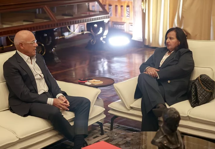 El jefe negociador del chavismo, Jorge Rodríguez, dijo que se trata de un "proceso de diálogo político inclusivo y efectivo en beneficio del país" suramericano.