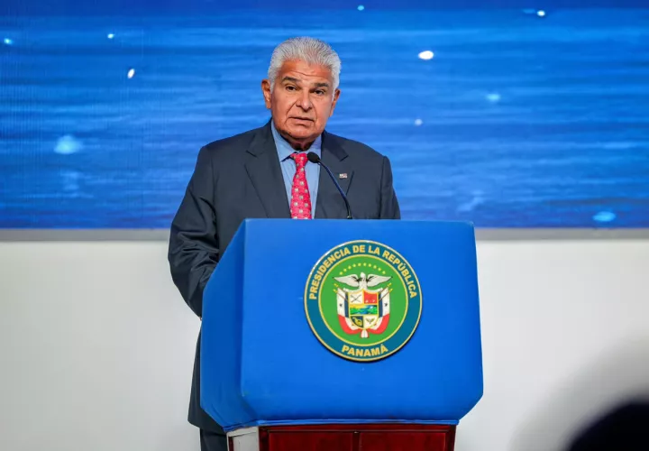 El presidente José Raúl Mulino estará acompañado de  estará acompañado por el canciller Javier Martínez-Acha, el ministro de Comercio e Industrias, Julio Moltó; el ministro de Seguridad, Frank Ábrego, y el embajador de Panamá en Colombia, Mario Boyd Galindo.