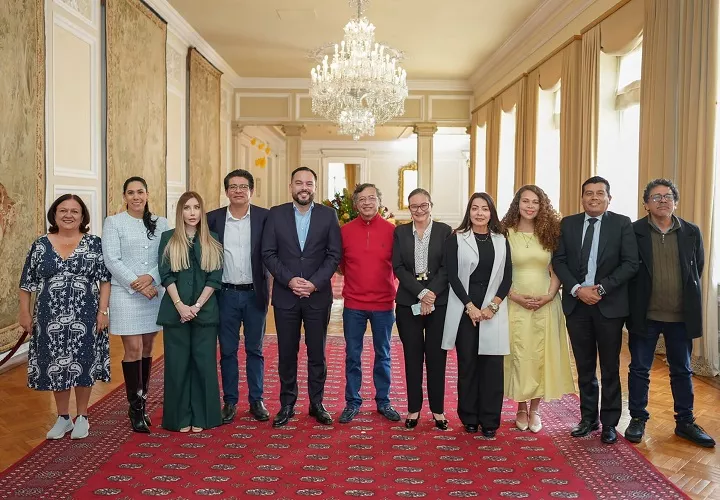 La política exterior fue otro de los sellos del gobierno que termina en Colombia, con un Petro que registra en su historial 65 viajes internacionales a 32 países en los que permaneció fuera de Colombia durante 259 días, casi nueve meses. Foto. EFE