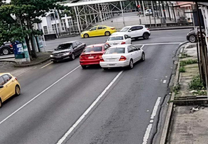 Paramédicos intentaron reanimarlo, pero no reaccionó.  /  Captura de video