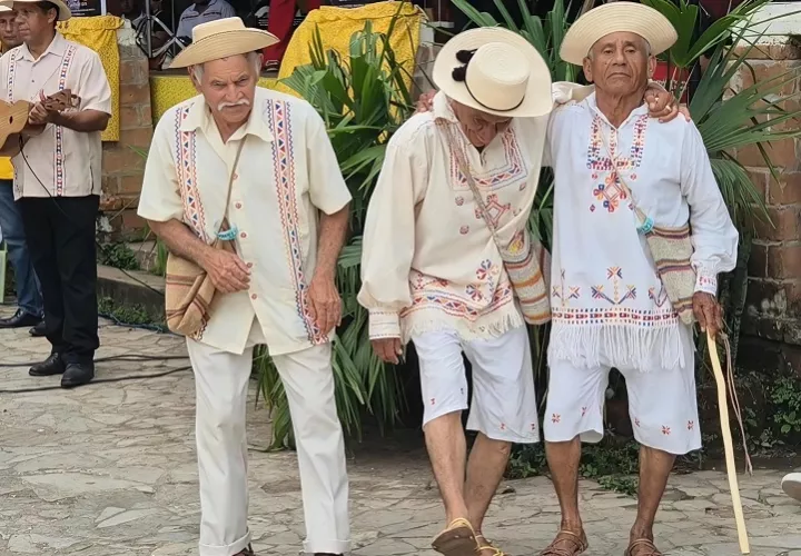 Rafael Torres, miembro del Patronato del Festival Nacional del Manito dijo que este viernes se desarrollarán los concursos infantiles y, en horas de la noche, se rendirá tributo a los ocueños distinguidos. Foto. Archivo
