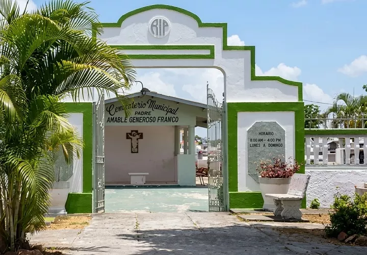 En septiembre de 2025, el pleno edilicio aprobó el Acuerdo N.º 15-25 para ordenar exhumaciones por morosidad mayor a cinco años en el Cementerio Municipal Padre Generoso Franco, disposición que finalmente no llegó a ejecutarse. Foto. Eric Montenegro