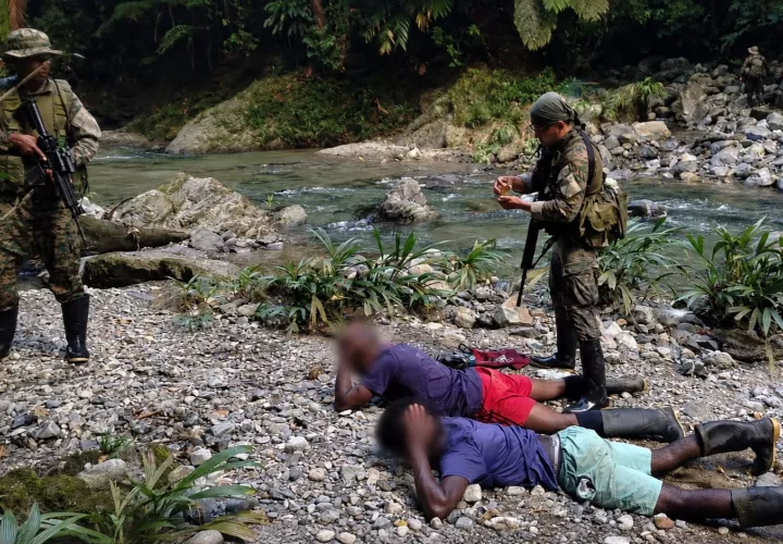 Los ciudadanos colombianos y las pruebas fueron puestas a disposición de las autoridades competentes para las investigaciones. Foto: Cortesía