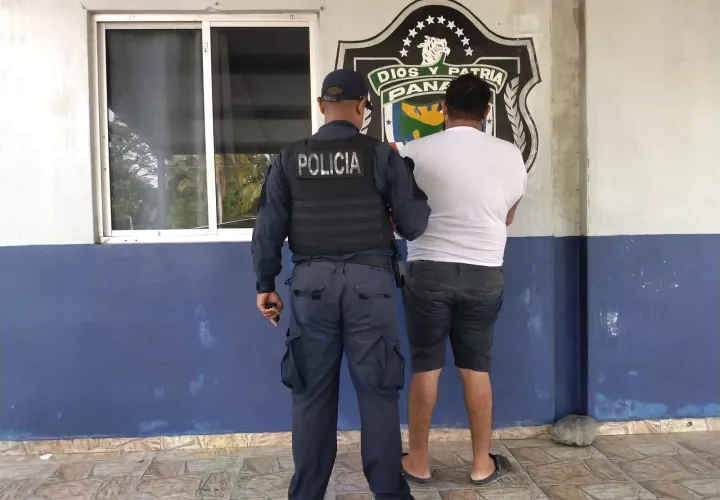 Uno de los sospechosos fue aprehendido.  /  Foto: PN