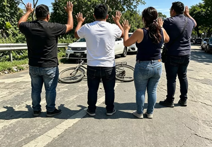 La gente no entiende en qué se basó el juez para otorgar la casa por cárcel.  /  Imagen ilustrativa generada con IA
