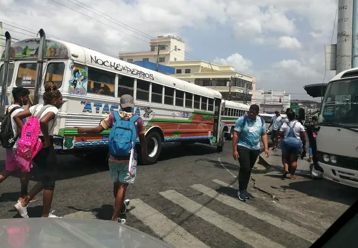 En mayo pasado, este gremio paralizó el servicio durante una hora para exigir respuestas al Gobierno, una medida de fuerza que amenazan con repetir. Foto. Eric Montenegro