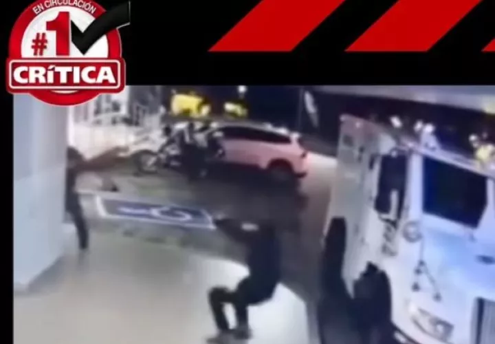 El intento de asalto quedó grabado en una cámara de seguridad. 