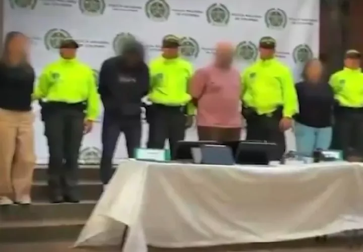 La Policía de Colombia capturó a diez personas acusadas de pertenecer a la banda criminal Clan del Golfo e incautó 12 millones de dólares en bienes inmuebles. Foto. EFE
