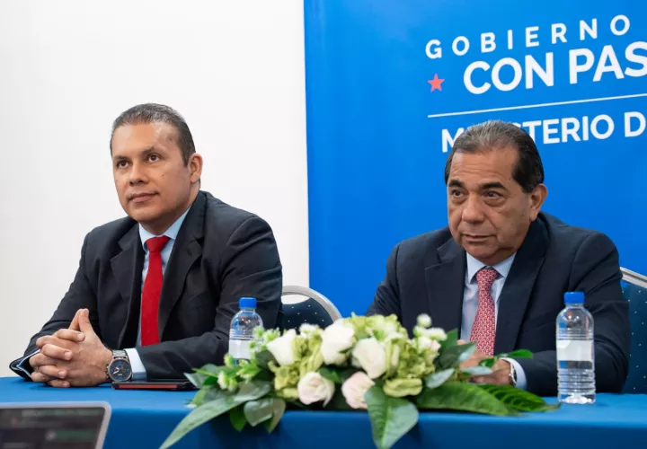 El nuevo viceministro Administrativo, William González, agradeció la bienvenida y expresó su disposición de trabajar de manera coordinada con los equipos del ministerio. Es la primera actividad a la que asiste en compañía del ministro Ventura Vega.