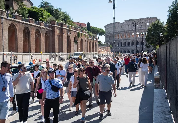 En 2024 entraron al Coliseo 14,733.395 personas, un 20% más que en 2023, y generaron casi 102 millones de euros. Foto. EFE