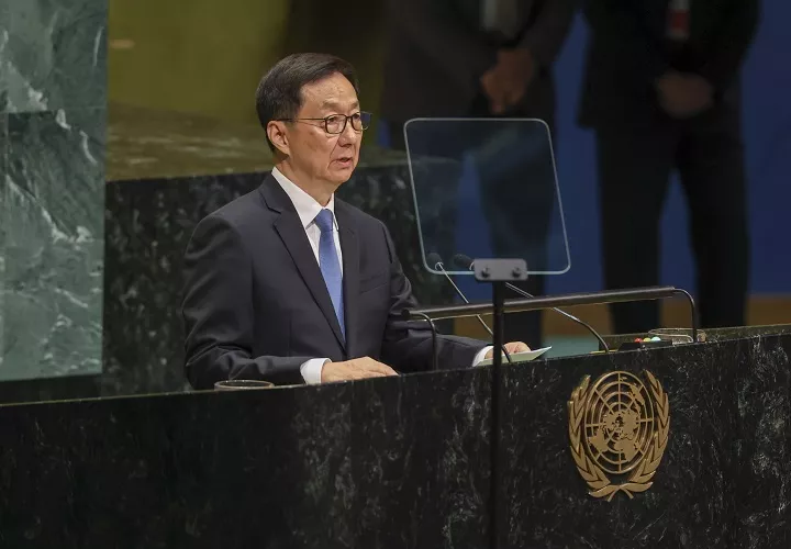 El vicepresidente Han Zheng, aseguró que China se mantiene "firme en su búsqueda de la paz y el desarrollo" y en su compromiso con el multilateralismo y abordó otros temas que la organización debe afrontar como el cambio climático, la seguridad de la salud pública o el incremento de la representación del Sur global. Foto. EFE