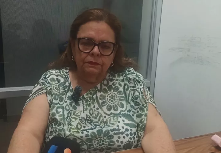 La gobernadora de Veraguas, destacó que se evalúa el traslado de 200 pobladores de Bahía Honda y Salmonete al distrito de Montijo por la constante secuencia de réplicas. Foto. Melquíades Vásquez