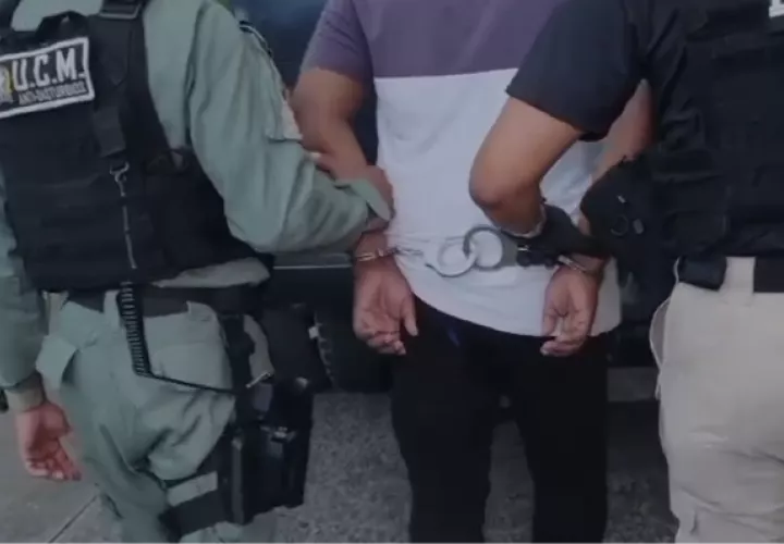 La Procuraduría realizó diligencias simultáneas en más de 20 puntos de Chiriquí, Bocas del Toro, Veraguas, Los Santos y Panamá Oeste por presuntos delitos contra la administración pública, la fe pública y la seguridad colectiva.