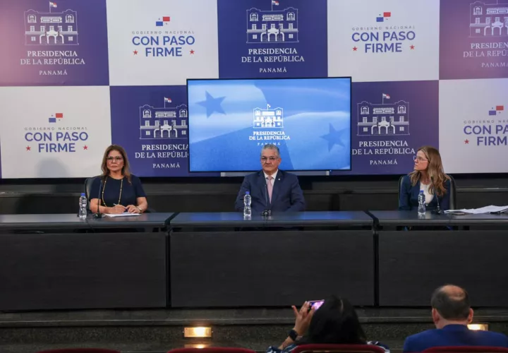 El ministro de la Presidencia, Juan Carlos Orillac, destacó como ventajas del país la conectividad aérea, los puertos, la Zona Libre de Colón y el centro financiero.