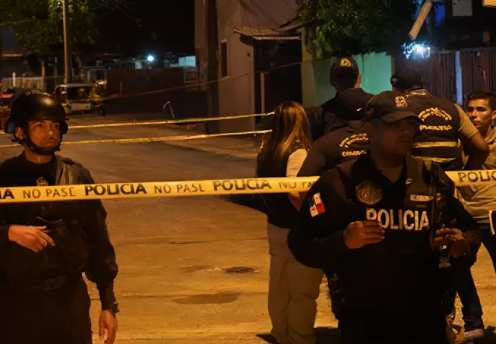Las autoridades están tras la pista del resto de los involucrados.  /  Imagen generada con IA