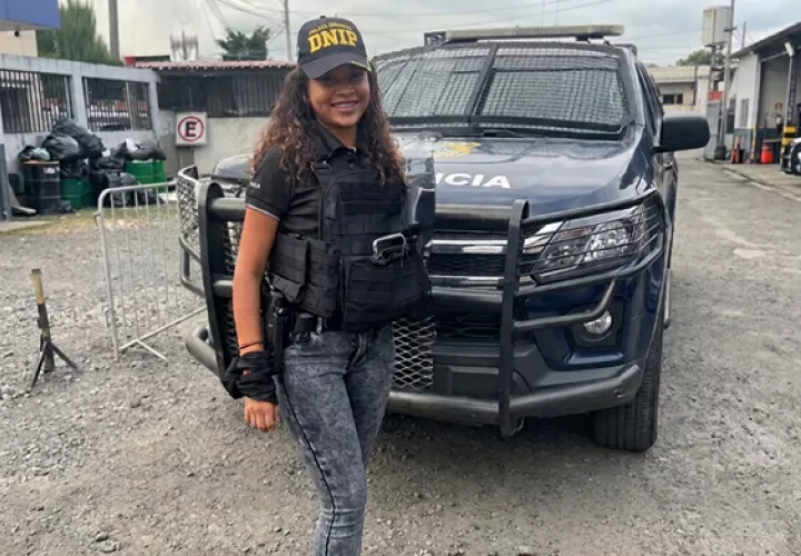 La agente policial fue identificada como Nicole Martínez, de 26 años.  /  Foto: RS