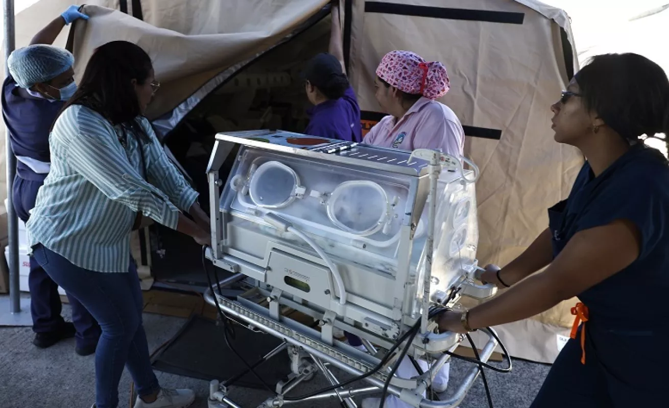 Médicos costarricenses apoyan a madres y bebés en Chitré